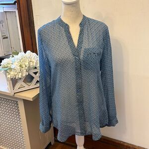 Kut from the Kloth blue patterned long rollable sleeve sheer blouse Size S EUC